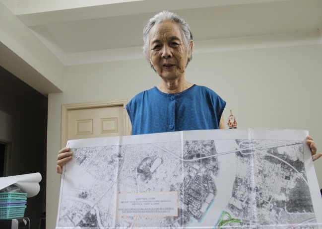 Người[-]dân[-]Thủ[-]Thiêm[-]nói[-]gì[-]về[-]kết[-]luận[-]vi[-]phạm[-]của[-]ông[-]Tất[-]Thành[-]Cang?